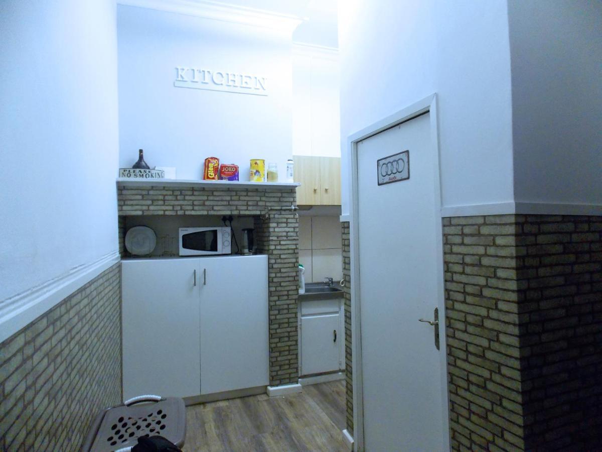 Trap Houz Backpackers Hostel Fokváros Kültér fotó