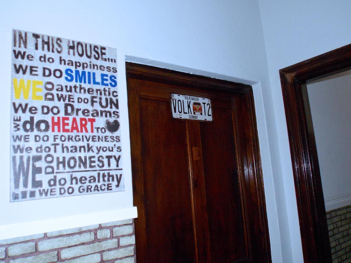Trap Houz Backpackers Hostel Fokváros Kültér fotó