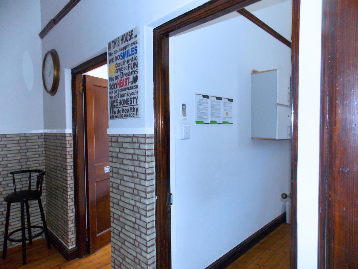Trap Houz Backpackers Hostel Fokváros Kültér fotó