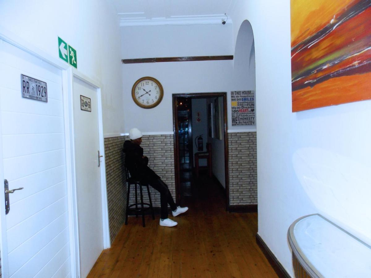 Trap Houz Backpackers Hostel Fokváros Kültér fotó