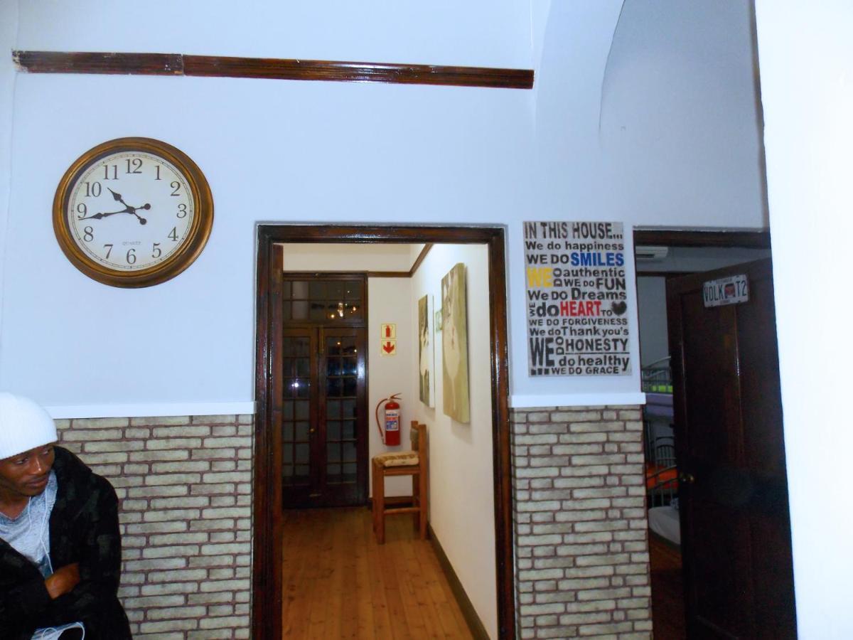 Trap Houz Backpackers Hostel Fokváros Kültér fotó